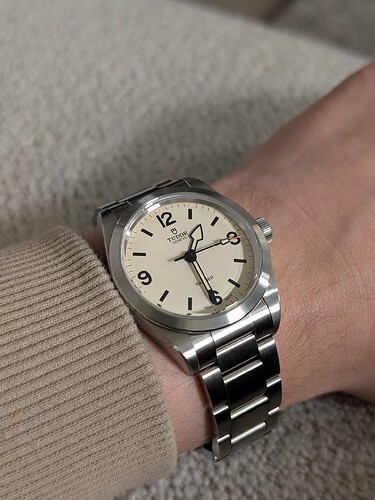 PXL_20260209_123044462