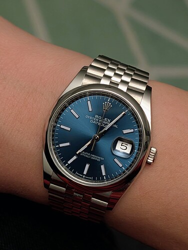 PXL_20251105_060429651~2