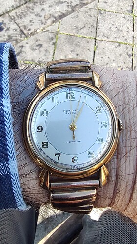 17641584829214253968199892217877