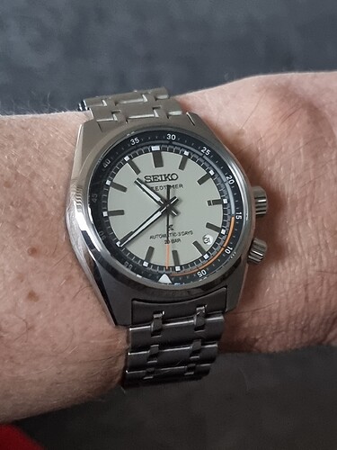 17698524027692659148371232361196