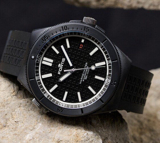Marinemaster_Blck_Edition_FLZ00245