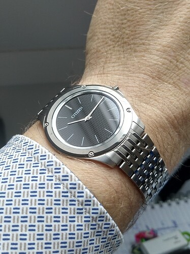 17680376258296975941406608836178