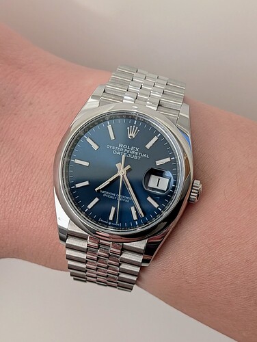 PXL_20251101_062256072~2