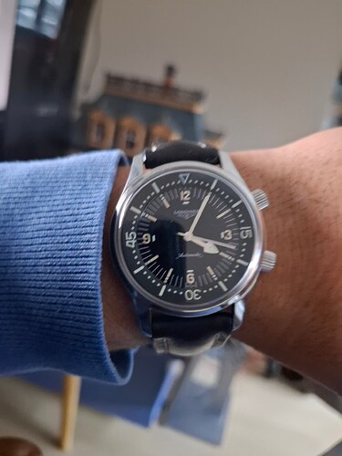 17678846682134429869102450132204