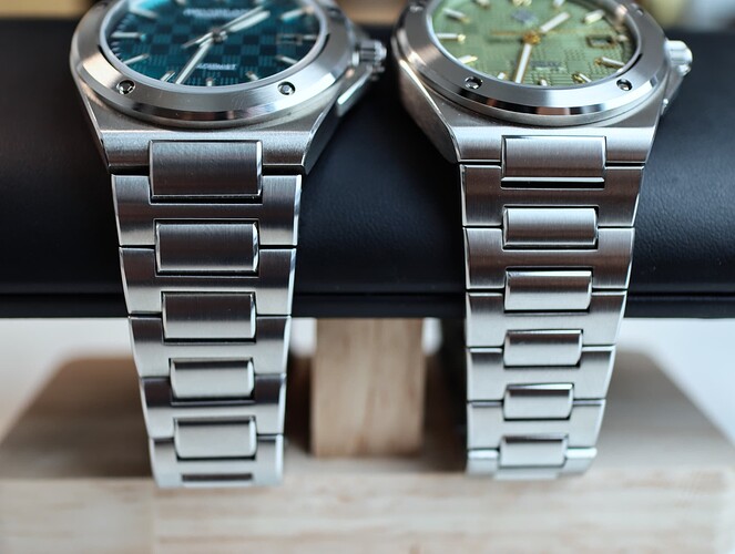 767F9028-0204-4B33-9493-F1702B06014C