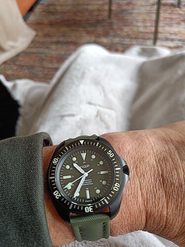 17620760568256073866324143810042