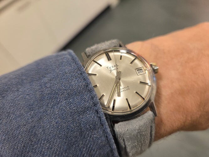 17768326783017296565847183425602