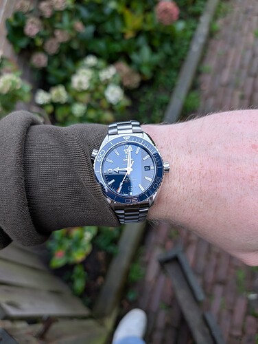 PXL_20251025_070128424