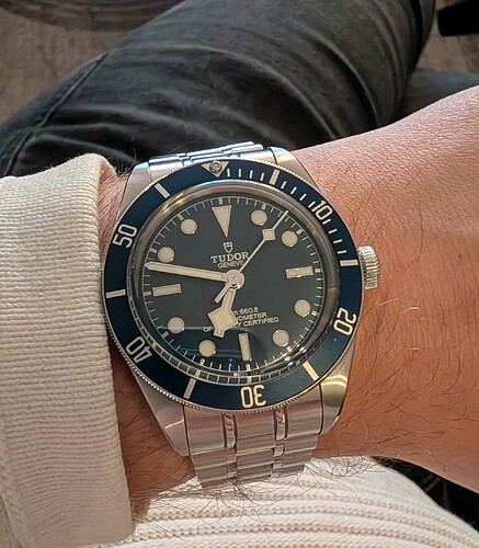 PXL_20251215_174816842