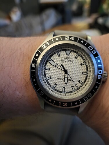 17719517452609095781511948553694