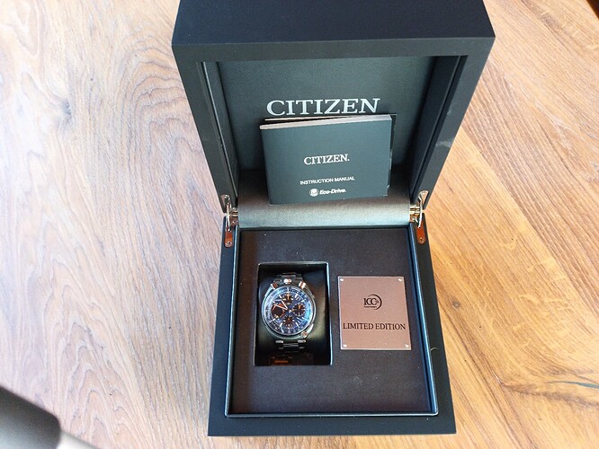 citizen AV0070-57L