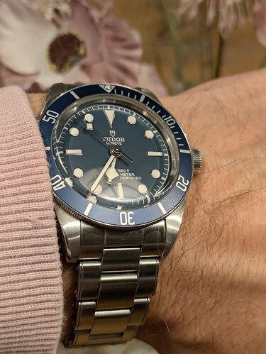 PXL_20251114_173551136