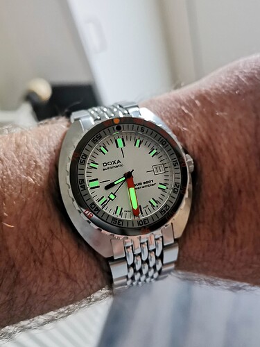 Picsart_25-09-11_08-41-56-995