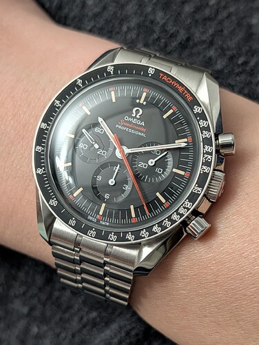 PXL_20251227_210940896~2