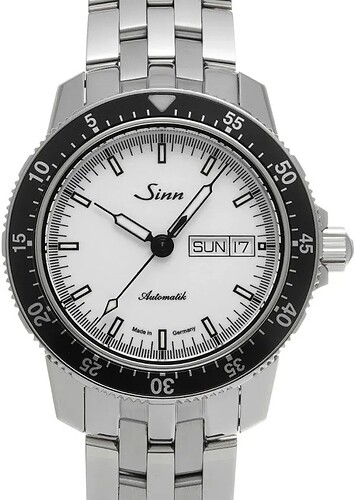 17702284435337371824314880495293