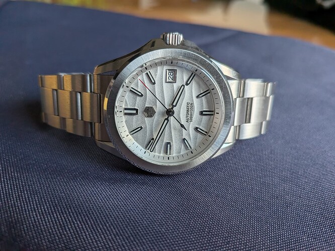 PXL_20251128_144911836.MACRO_FOCUS