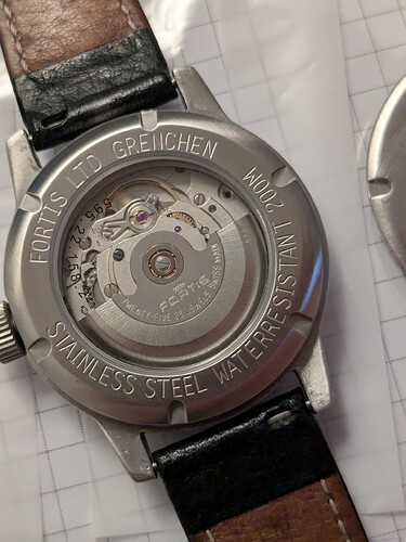 PXL_20251116_103055662