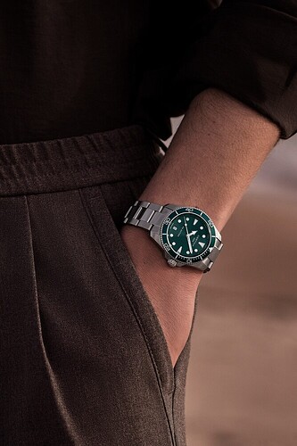 Certina_DS_ACTION_40mm_C048.410.11.091.00_WS_SM_72dpi