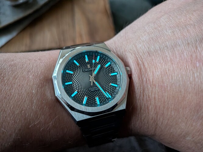 PXL_20251120_122603944.MACRO_FOCUS.MP