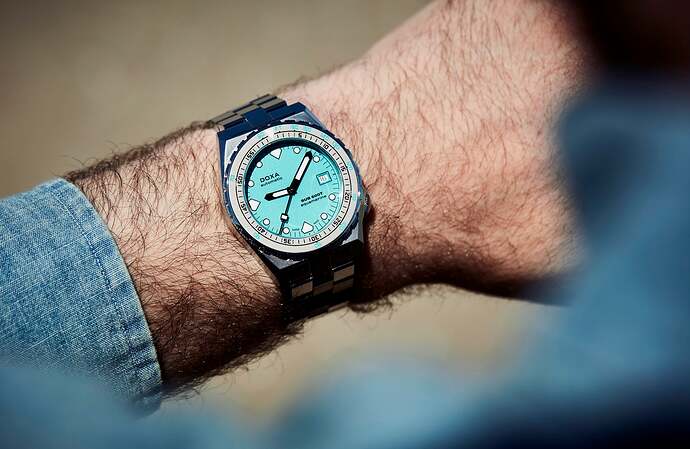 DOXA_Sub600T_aqua-aquamarine-5405_2048x2048