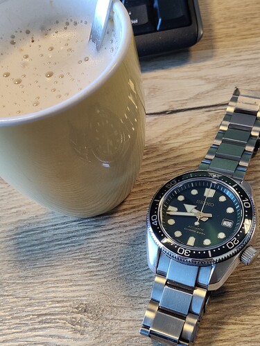 1774856565265422085872748376770