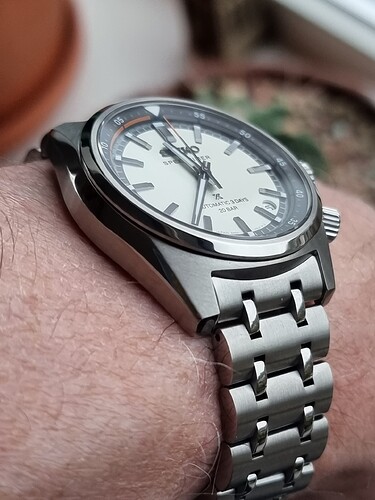 17684734018807067806950039070697