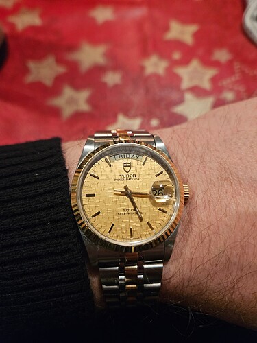 17667657583326086874361482977915