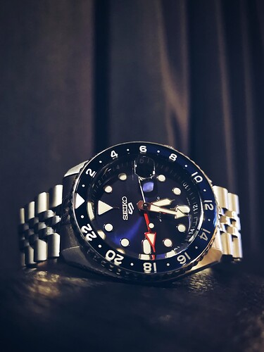 Picsart_25-12-28_17-37-32-355