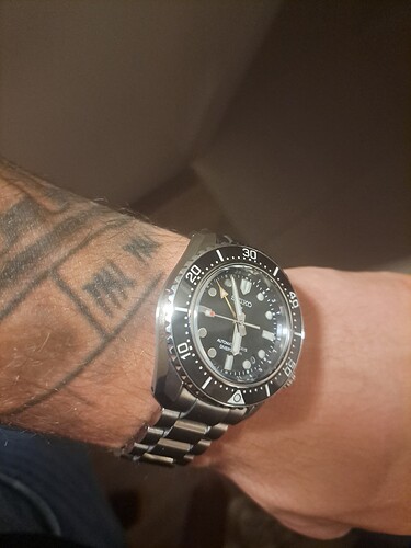 17627072911045594615498900887010