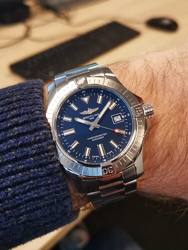 Picsart_25-11-25_10-11-16-067