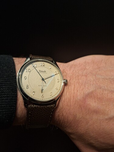 17760533932715324231042630443376