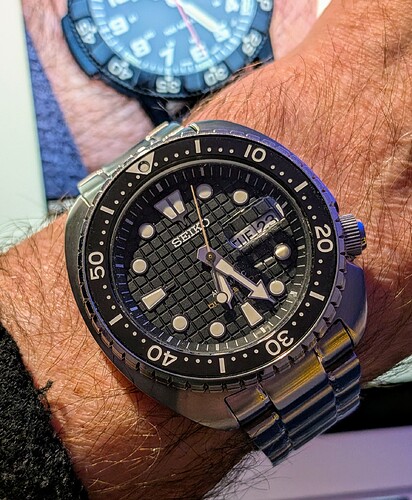 PXL_20251223_172704443