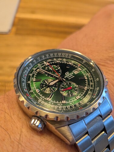 PXL_20260209_075601364.MACRO_FOCUS