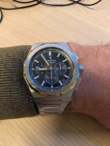 PXL_20251216_075442657