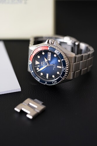 20260428 Orient Kamasu Pepsi RA-AA0812L-2