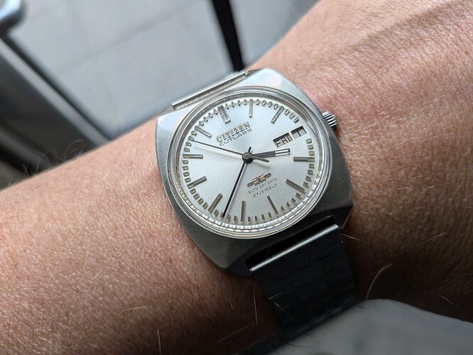 PXL_20251001_133754908.MACRO_FOCUS