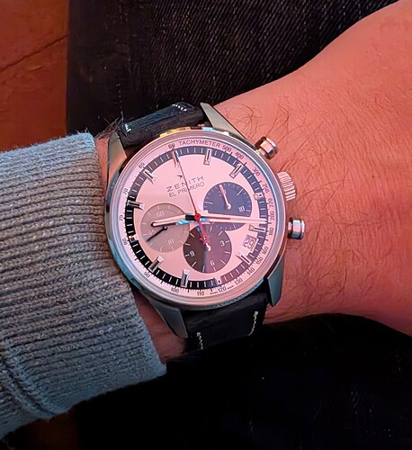 PXL_20251129_201926772.MP~2