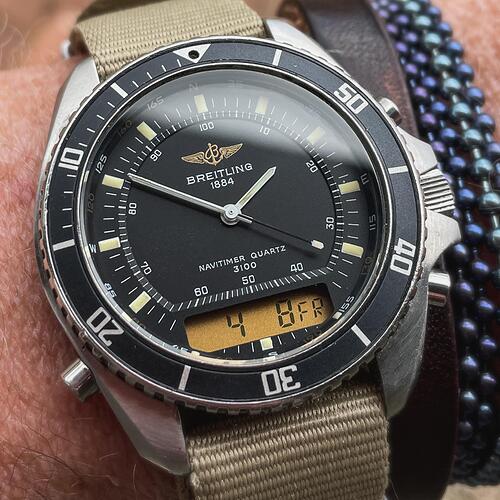 breitling-3100-navitimer-pluton-v0-rq49sgn56ds81