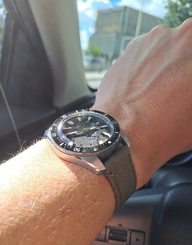 Shanghai Watch - Car