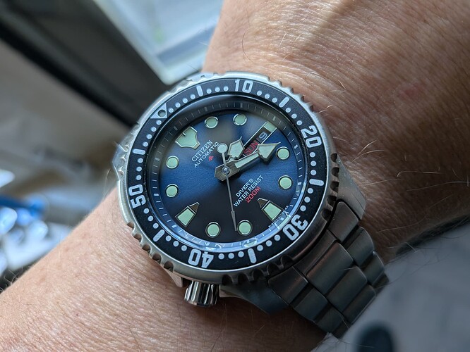 PXL_20251109_131833194.MACRO_FOCUS