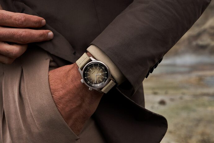 longines-legend-diver-l3-774-4-30-2-detailed-view-3000x2000-4-1b3c73