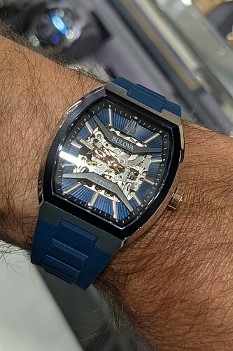 PXL_20250828_201534207.PORTRAIT.ORIGINAL