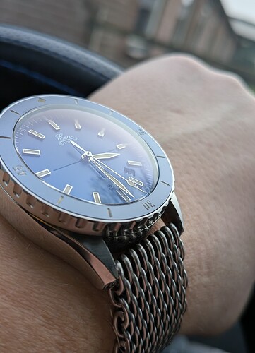 PXL_20260125_142941591.MACRO_FOCUS