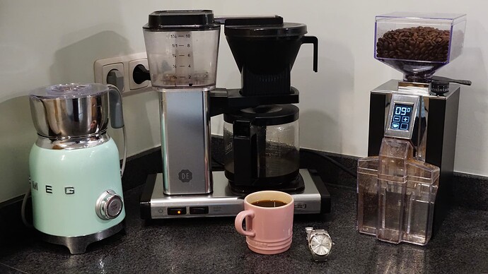 E195AAB7-EC7E-4E05-B428-4506EC0B706B_1_201_a