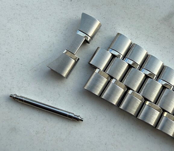 omega_020Z017493_nixon (5)