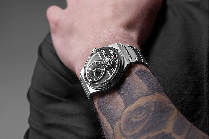 Christopher-Ward-C12-Loco-wrist-bracelet