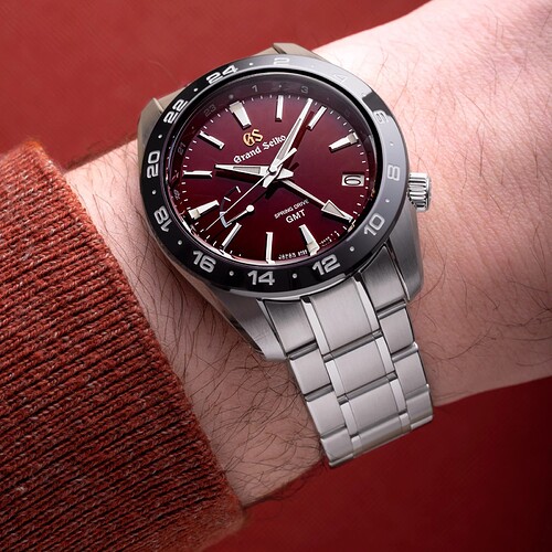 Grand_Seiko_20th_anniversary_9R_SBGE305_Spring_Drive_GMT_watch-4