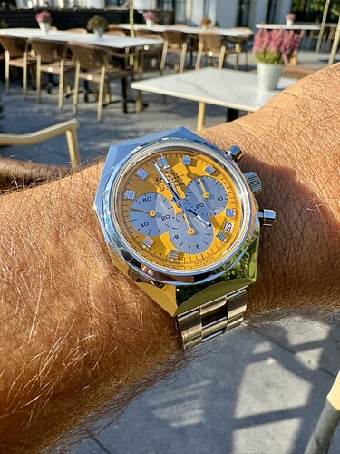 24FA642A-1E47-4810-9B92-9519EBB6CE84_1_105_c