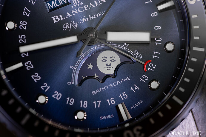 Blancpain-Bathyscaphe-Quantieme-Complet-Phases-de-Lune-Ceramic-4