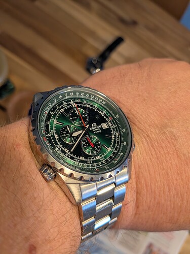 PXL_20260402_063932181.MACRO_FOCUS